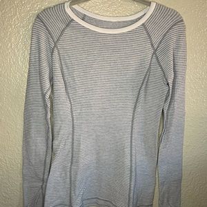 Womens lululemon long sleeve shirt